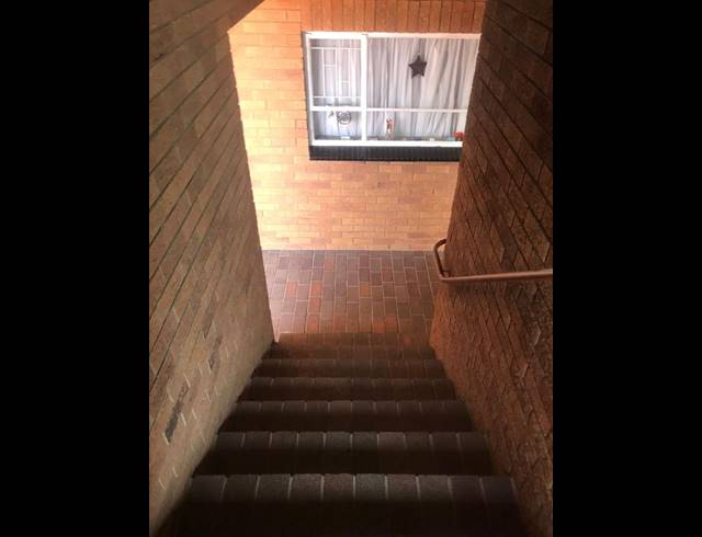 2 BEDROOM APARTMENT FOR SALE IN SYMHURST